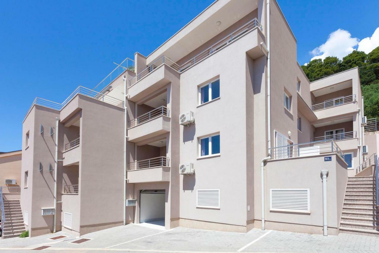 Apartments Dora Makarska Buitenkant foto