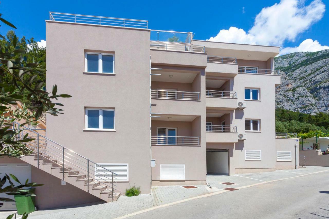 Apartments Dora Makarska Buitenkant foto