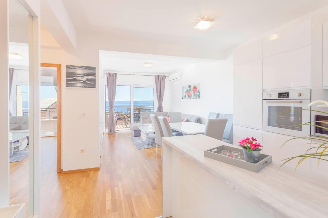 Apartments Dora Makarska Buitenkant foto