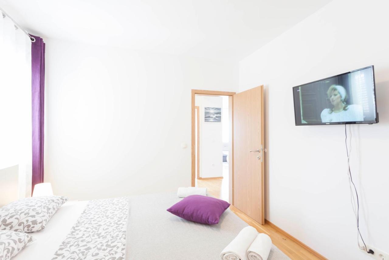 Apartments Dora Makarska Buitenkant foto